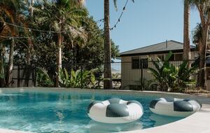 Modern Coastal Escape in the Heart of Bangalow - Bangalow, Australia