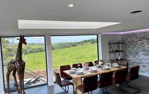 A Contemporary Glasshouse on Rudyard Lake - Rushton Spencer, United Kingdom