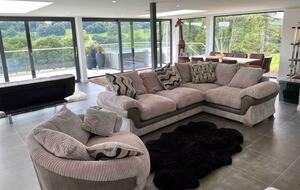 A Contemporary Glasshouse on Rudyard Lake - Rushton Spencer, United Kingdom