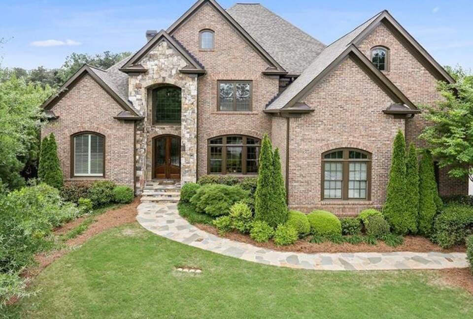 Classic Southern Luxury Home in Marietta - Marietta, Georgia