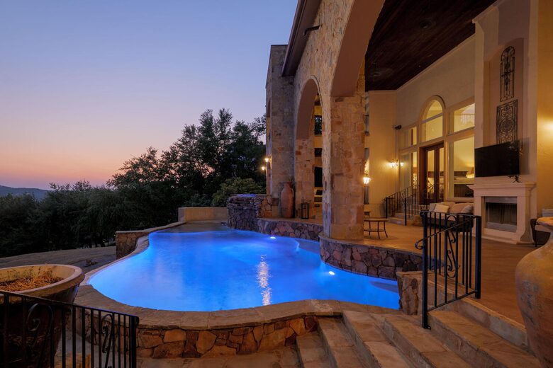 Lake Travis Luxury Estate with Panoramic Views - Volente, Texas