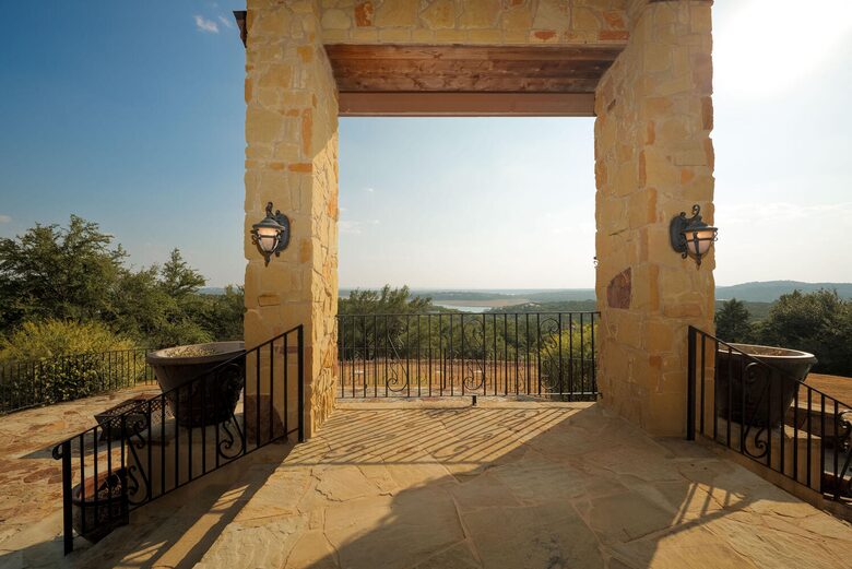 Lake Travis Luxury Estate with Panoramic Views - Volente, Texas