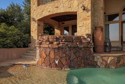 Lake Travis Luxury Estate with Panoramic Views - Volente, Texas