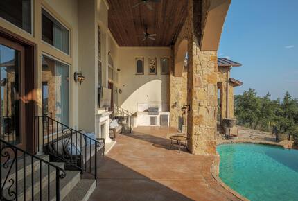Lake Travis Luxury Estate with Panoramic Views - Volente, Texas