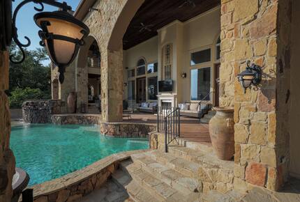 Lake Travis Luxury Estate with Panoramic Views - Volente, Texas