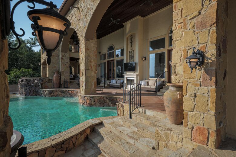 Lake Travis Luxury Estate with Panoramic Views - Volente, Texas