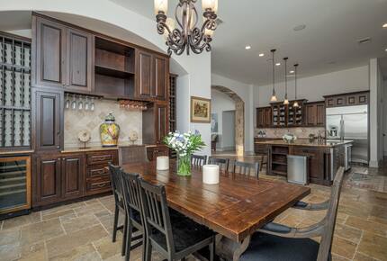 Lake Travis Luxury Estate with Panoramic Views - Volente, Texas