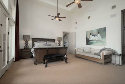 Lake Travis Luxury Estate with Panoramic Views - Volente, Texas