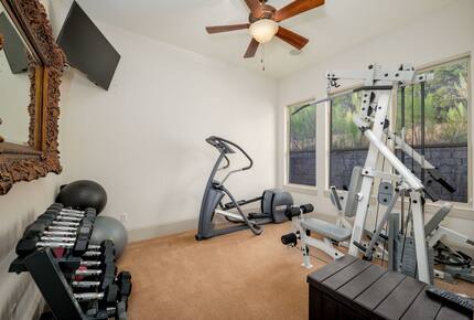 Lake Travis Luxury Estate with Panoramic Views - Volente, Texas