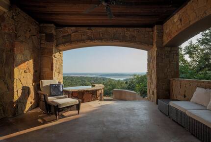 Lake Travis Luxury Estate with Panoramic Views - Volente, Texas