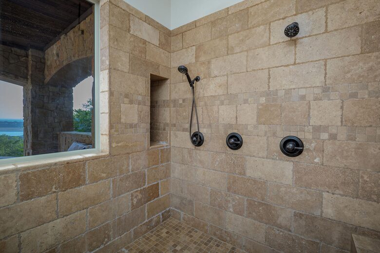 Lake Travis Luxury Estate with Panoramic Views - Volente, Texas