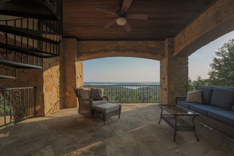 Lake Travis Luxury Estate with Panoramic Views - Volente, Texas