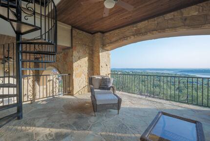 Lake Travis Luxury Estate with Panoramic Views - Volente, Texas