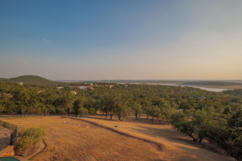 Lake Travis Luxury Estate with Panoramic Views - Volente, Texas