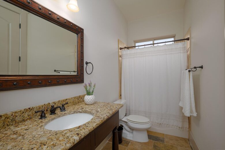 Lake Travis Luxury Estate with Panoramic Views - Volente, Texas