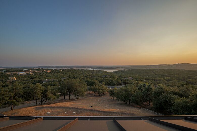 Lake Travis Luxury Estate with Panoramic Views - Volente, Texas