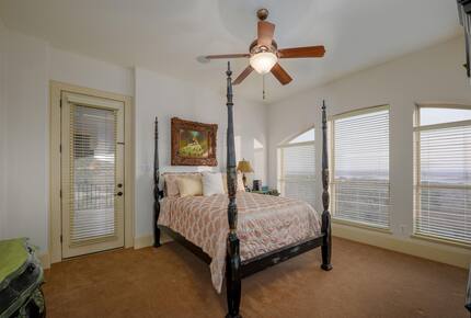 Lake Travis Luxury Estate with Panoramic Views - Volente, Texas