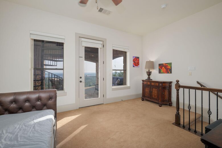 Lake Travis Luxury Estate with Panoramic Views - Volente, Texas