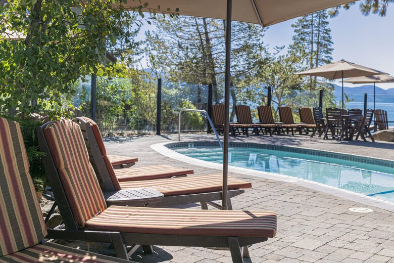 Lake Tahoe Hideaway Steps from the Shoreline - Tahoe Vista, California