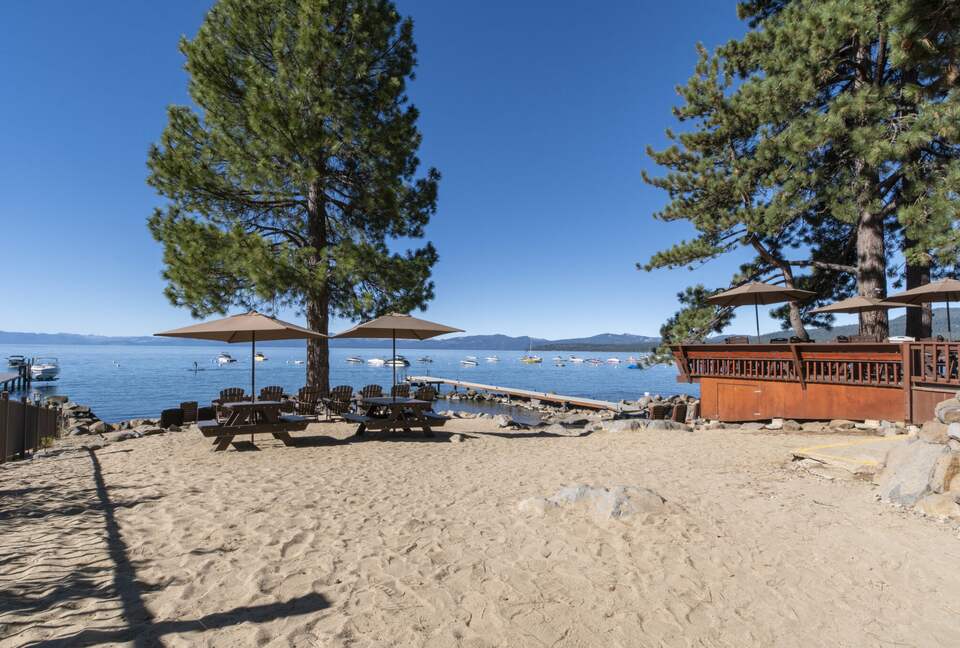 Lake Tahoe Hideaway Steps from the Shoreline - Tahoe Vista, California