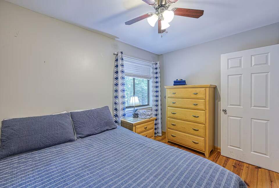 Lake Anna Cabin with Private Dock & Views - Mineral, Virginia