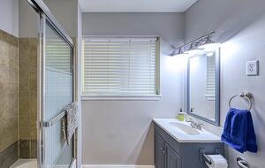 Lake Anna Cabin with Private Dock & Views - Mineral, Virginia