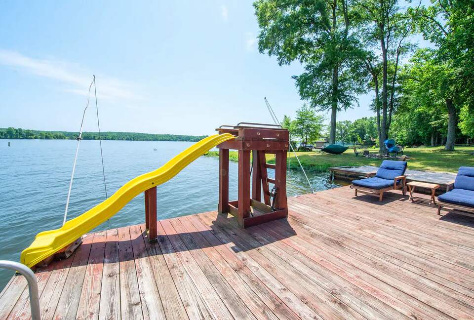 Lake Anna Cabin with Private Dock & Views - Mineral, Virginia