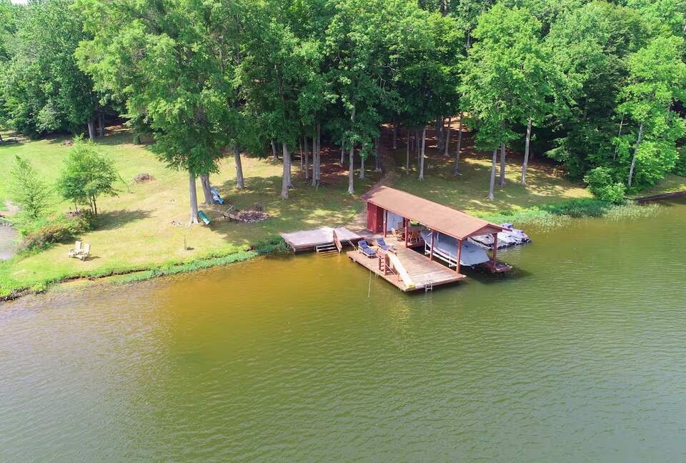 Lake Anna Cabin with Private Dock & Views - Mineral, Virginia