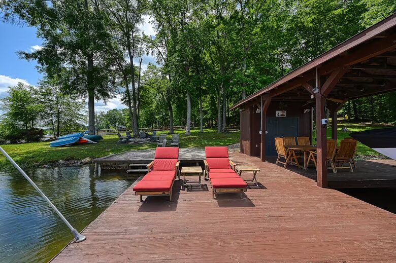 Lake Anna Cabin with Private Dock & Views - Mineral, Virginia