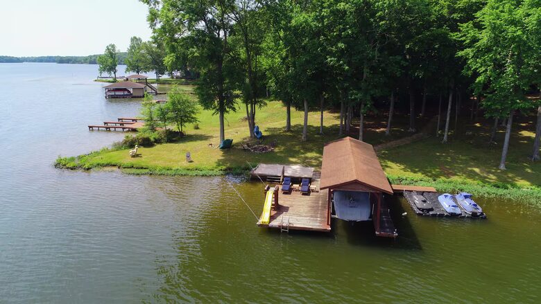Lake Anna Cabin with Private Dock & Views - Mineral, Virginia