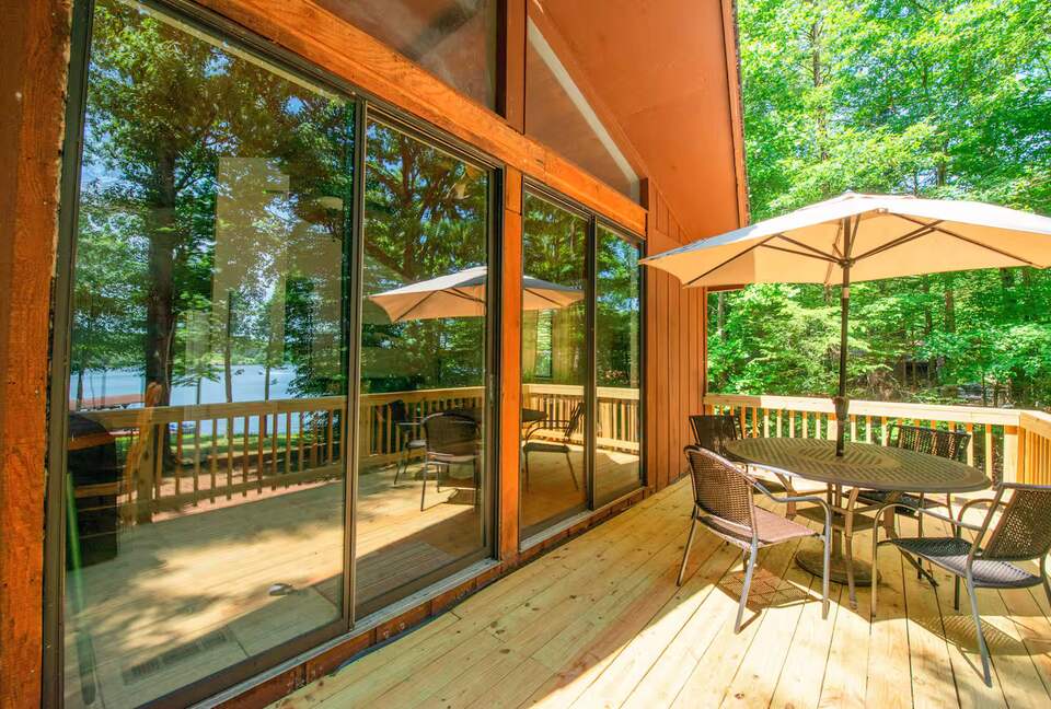 Lake Anna Cabin with Private Dock & Views - Mineral, Virginia