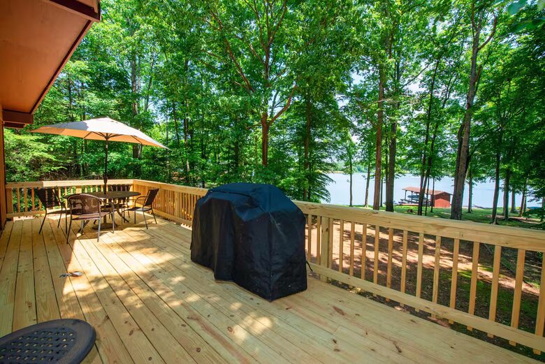 Lake Anna Cabin with Private Dock & Views - Mineral, Virginia