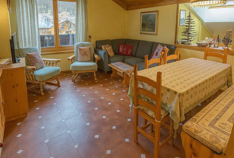 Warm and Inviting Alpine Escape - Bormio, Italy