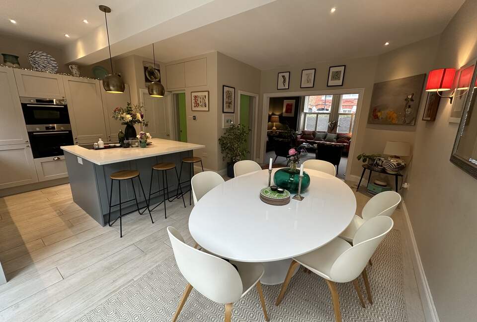 Edwardian Elegance in the Heart of Chiswick - London, United Kingdom