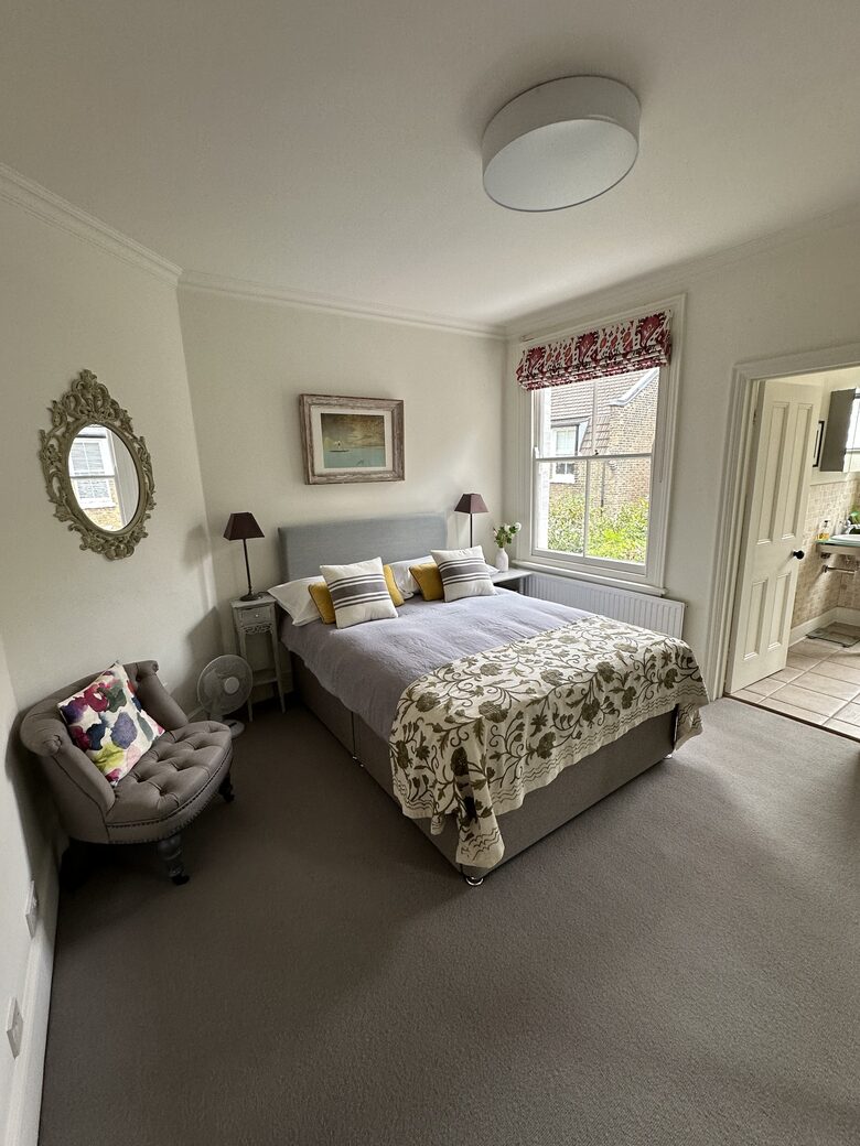 Edwardian Elegance in the Heart of Chiswick - London, United Kingdom