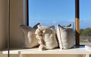 Refined Coastal Cottage Near the Cliffs of Moher - Lough South, Ireland