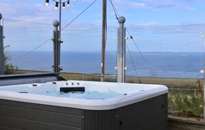 Refined Coastal Cottage Near the Cliffs of Moher - Lough South, Ireland