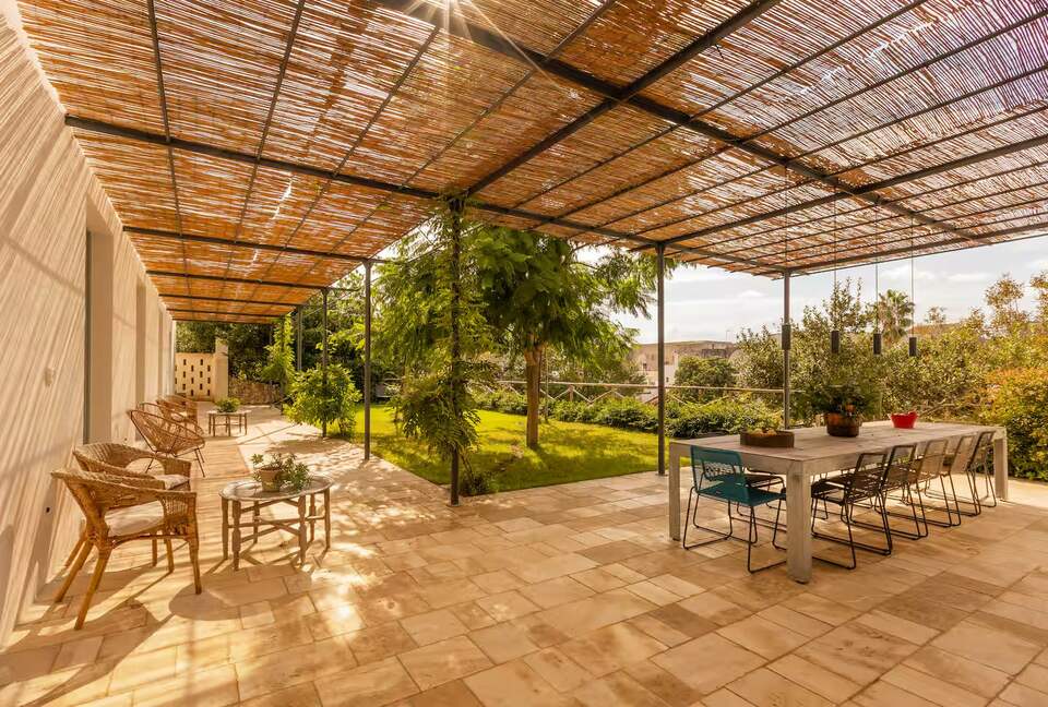 Contemporary Masseria Living in Southern Italy - Muro Leccese, Italy