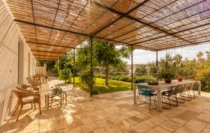 Contemporary Masseria Living in Southern Italy - Muro Leccese, Italy
