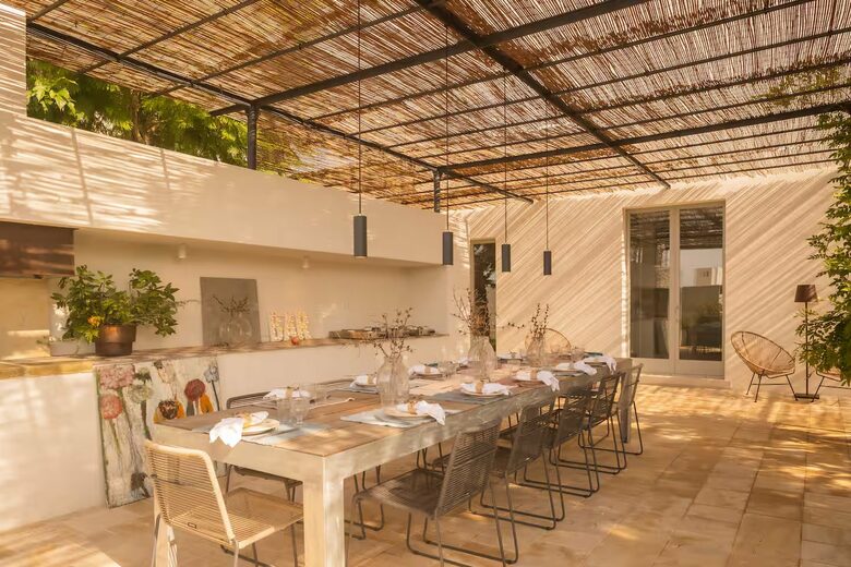 Contemporary Masseria Living in Southern Italy - Muro Leccese, Italy