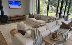 Stylish Queensland Hideaway near Noosa Beaches - Tinbeerwah, Australia