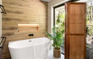 Stylish Queensland Hideaway near Noosa Beaches - Tinbeerwah, Australia