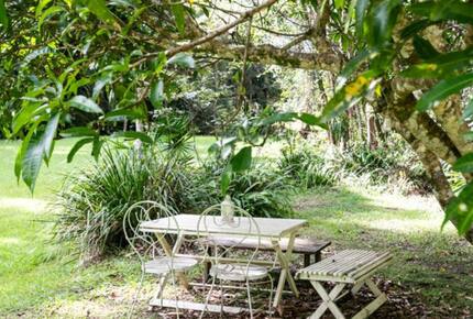 Stylish Queensland Hideaway near Noosa Beaches - Tinbeerwah, Australia