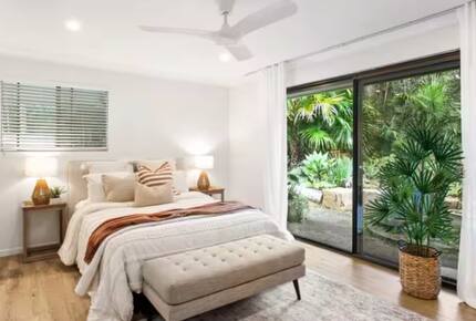 Stylish Queensland Hideaway near Noosa Beaches - Tinbeerwah, Australia