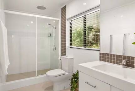 Stylish Queensland Hideaway near Noosa Beaches - Tinbeerwah, Australia