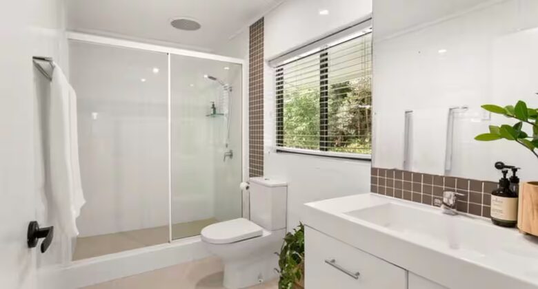 Stylish Queensland Hideaway near Noosa Beaches - Tinbeerwah, Australia