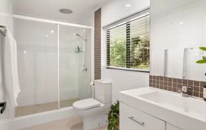 Stylish Queensland Hideaway near Noosa Beaches - Tinbeerwah, Australia