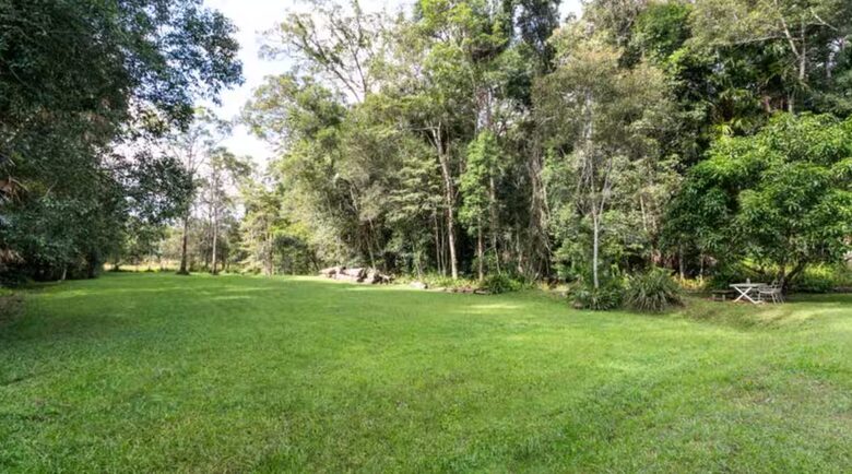 Stylish Queensland Hideaway near Noosa Beaches - Tinbeerwah, Australia