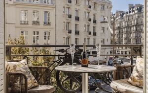 The Artistic Haven - Paris, France