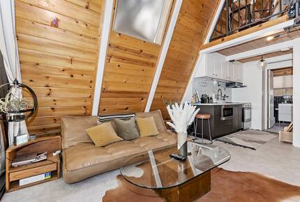 Peaceful Mountain A-Frame Escape Near Bear Lake - Big Bear Lake, California